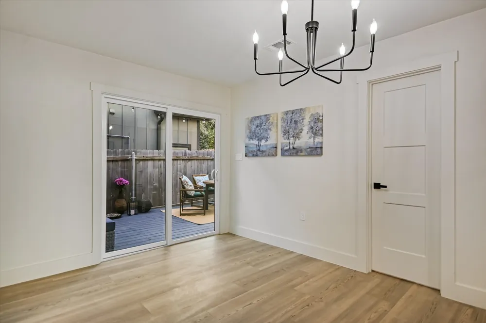 2406 Santa Maria Street Austin, TX 78702