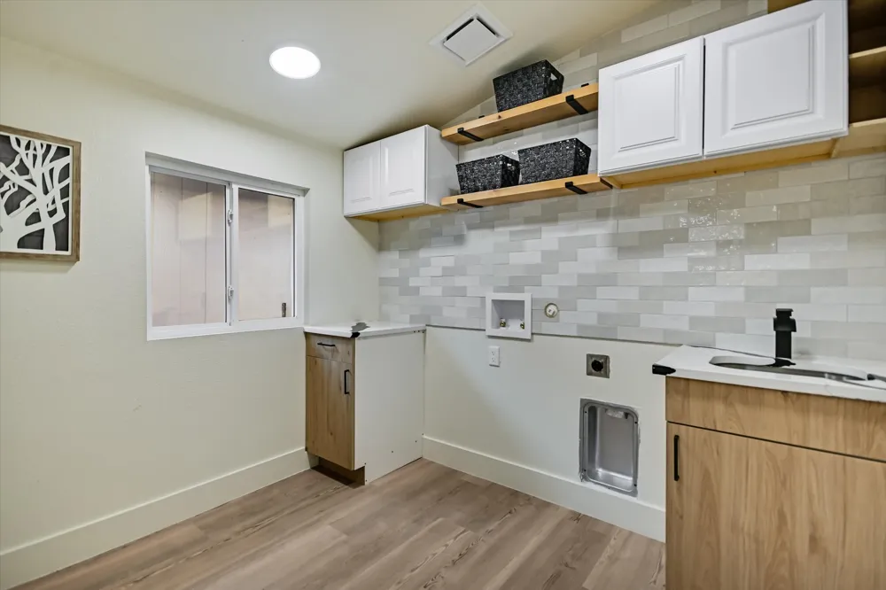 2406 Santa Maria Street Austin, TX 78702