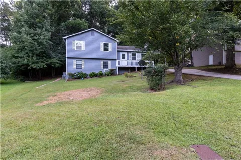 2424 Rhine Court