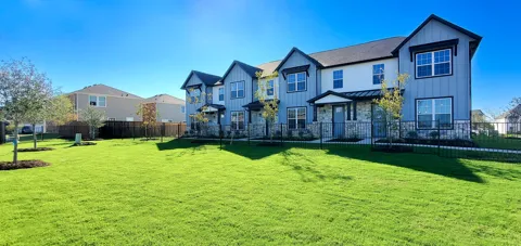 1641 Palladio Loop