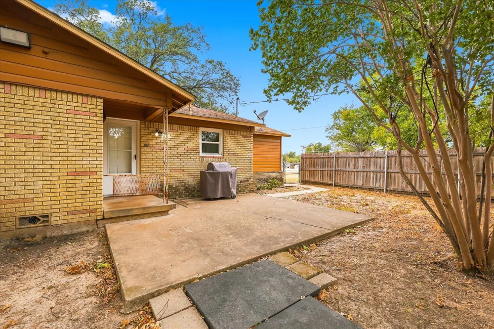 3272 Mimosa Park Drive Richland Hills, TX 76118