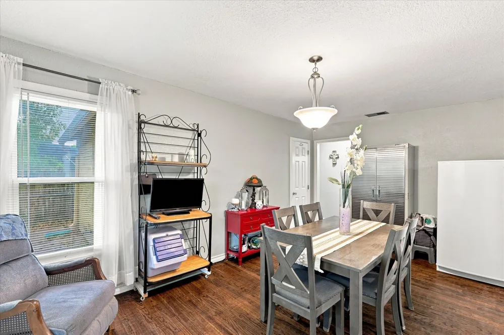3272 Mimosa Park Drive Richland Hills, TX 76118