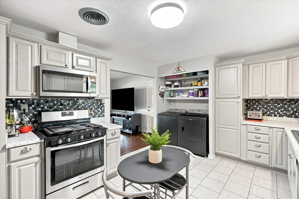 3272 Mimosa Park Drive Richland Hills, TX 76118
