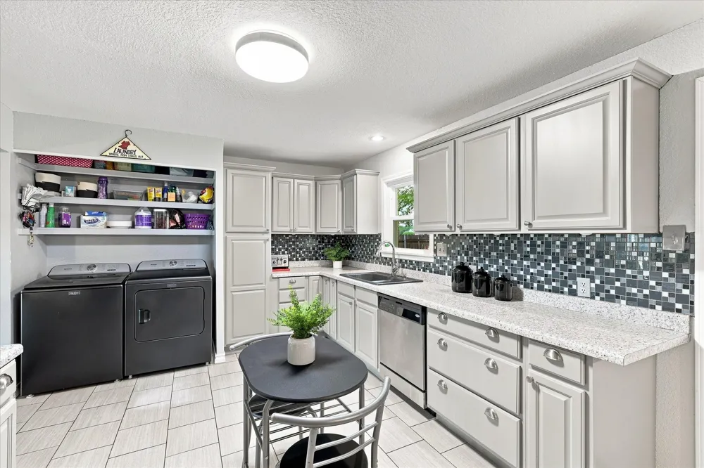 3272 Mimosa Park Drive Richland Hills, TX 76118