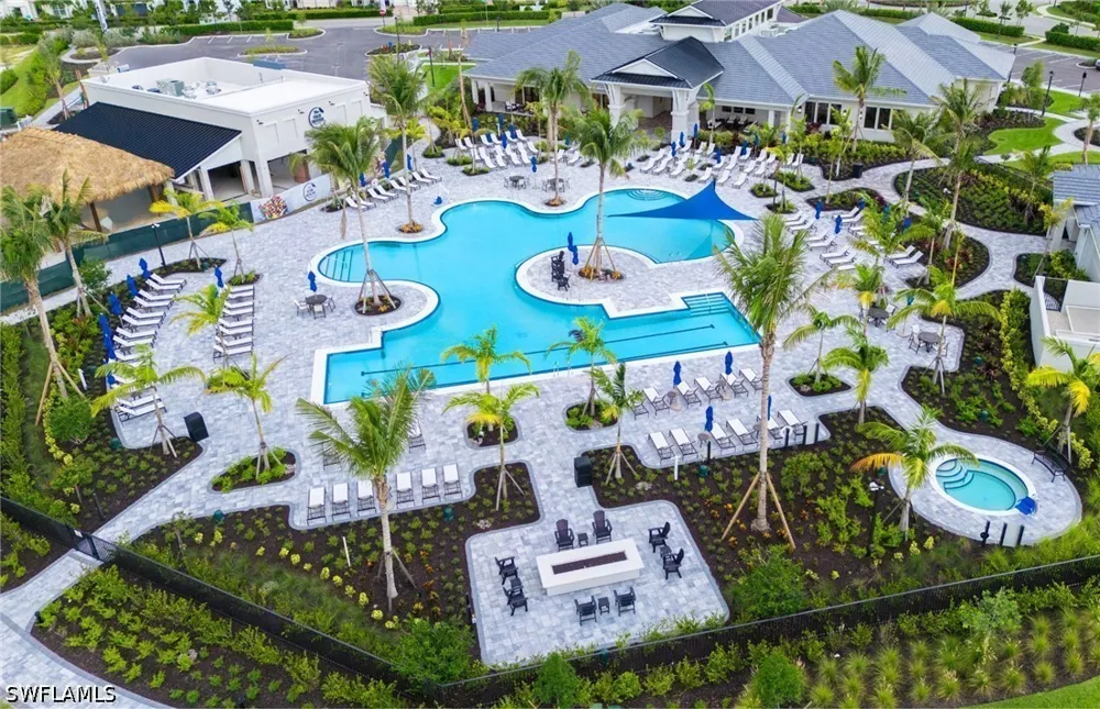Florida Elm Court North Fort Myers, FL 33917
