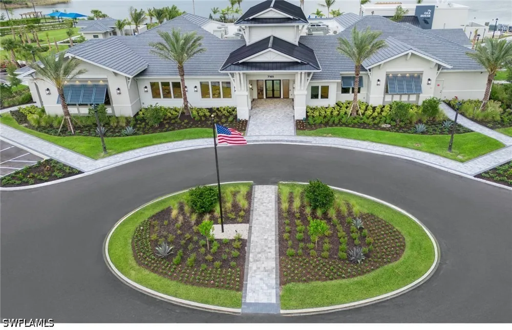 Florida Elm Court North Fort Myers, FL 33917