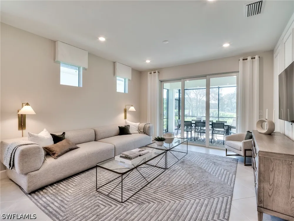 Florida Elm Court North Fort Myers, FL 33917