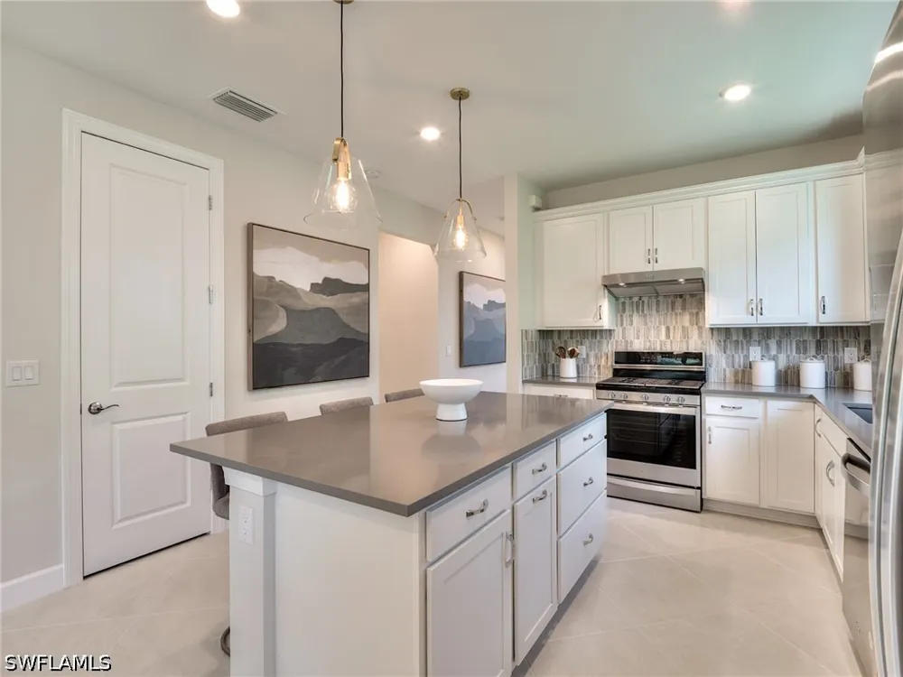 Florida Elm Court North Fort Myers, FL 33917