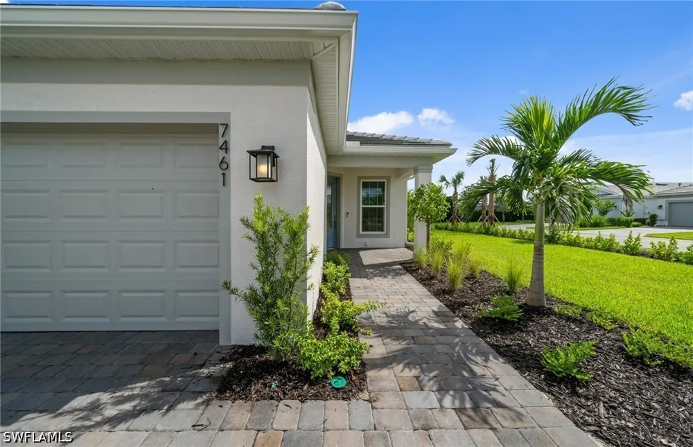 Florida Elm Court North Fort Myers, FL 33917