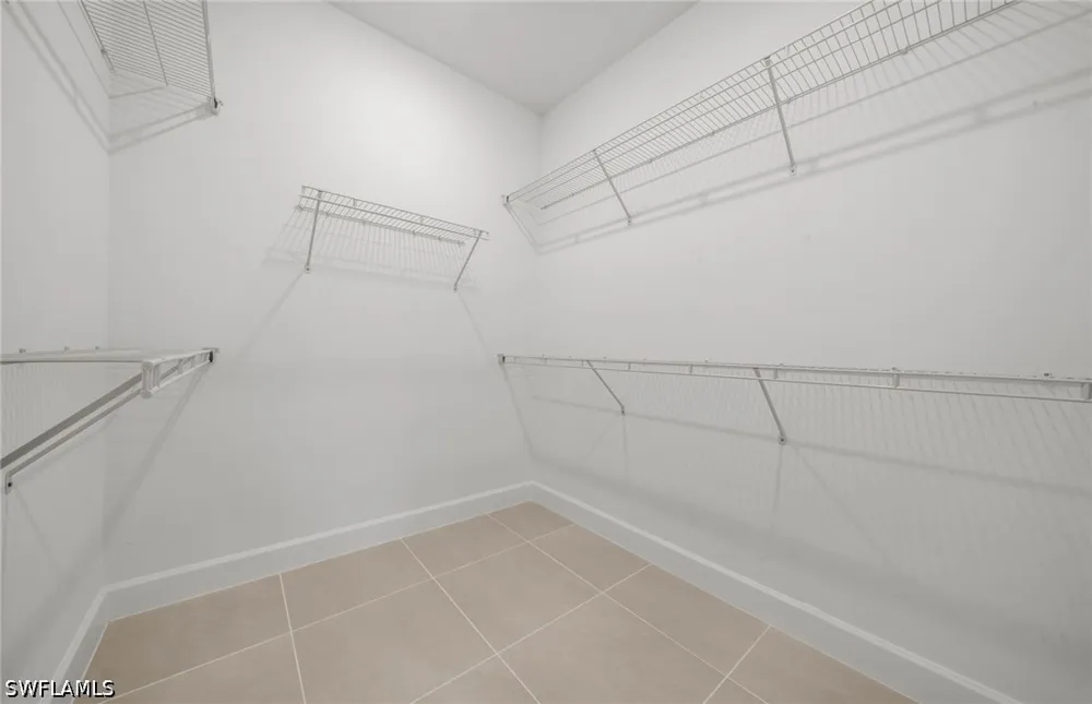 Florida Elm Court North Fort Myers, FL 33917