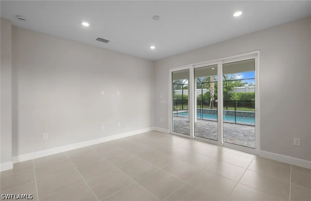 Florida Elm Court North Fort Myers, FL 33917