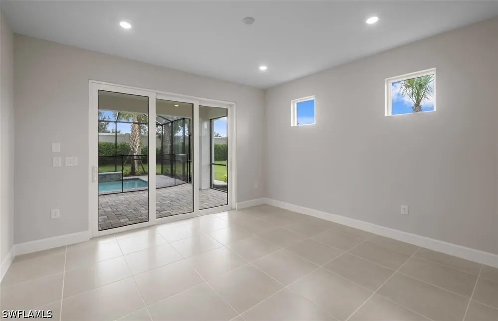 Florida Elm Court North Fort Myers, FL 33917
