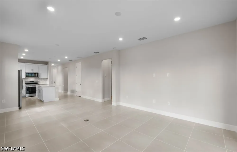 Florida Elm Court North Fort Myers, FL 33917