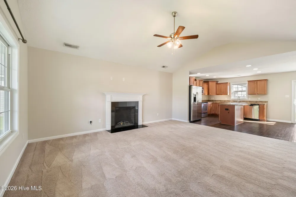 753 Radiant Drive Jacksonville, NC 28546
