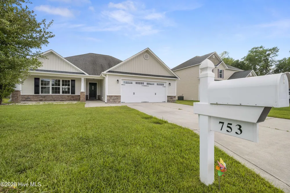 753 Radiant Drive Jacksonville, NC 28546