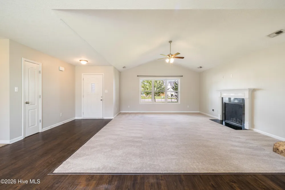 753 Radiant Drive Jacksonville, NC 28546