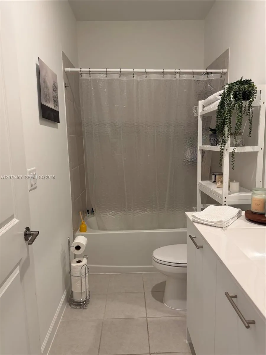 2371 NW 122nd Ter Miami, FL 33167