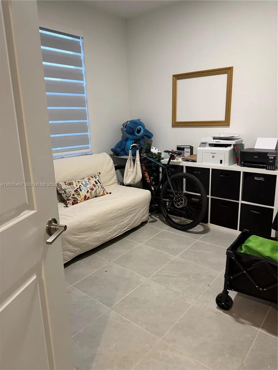 2371 NW 122nd Ter Miami, FL 33167