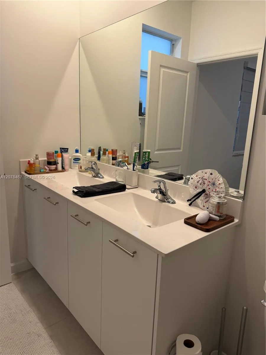 2371 NW 122nd Ter Miami, FL 33167