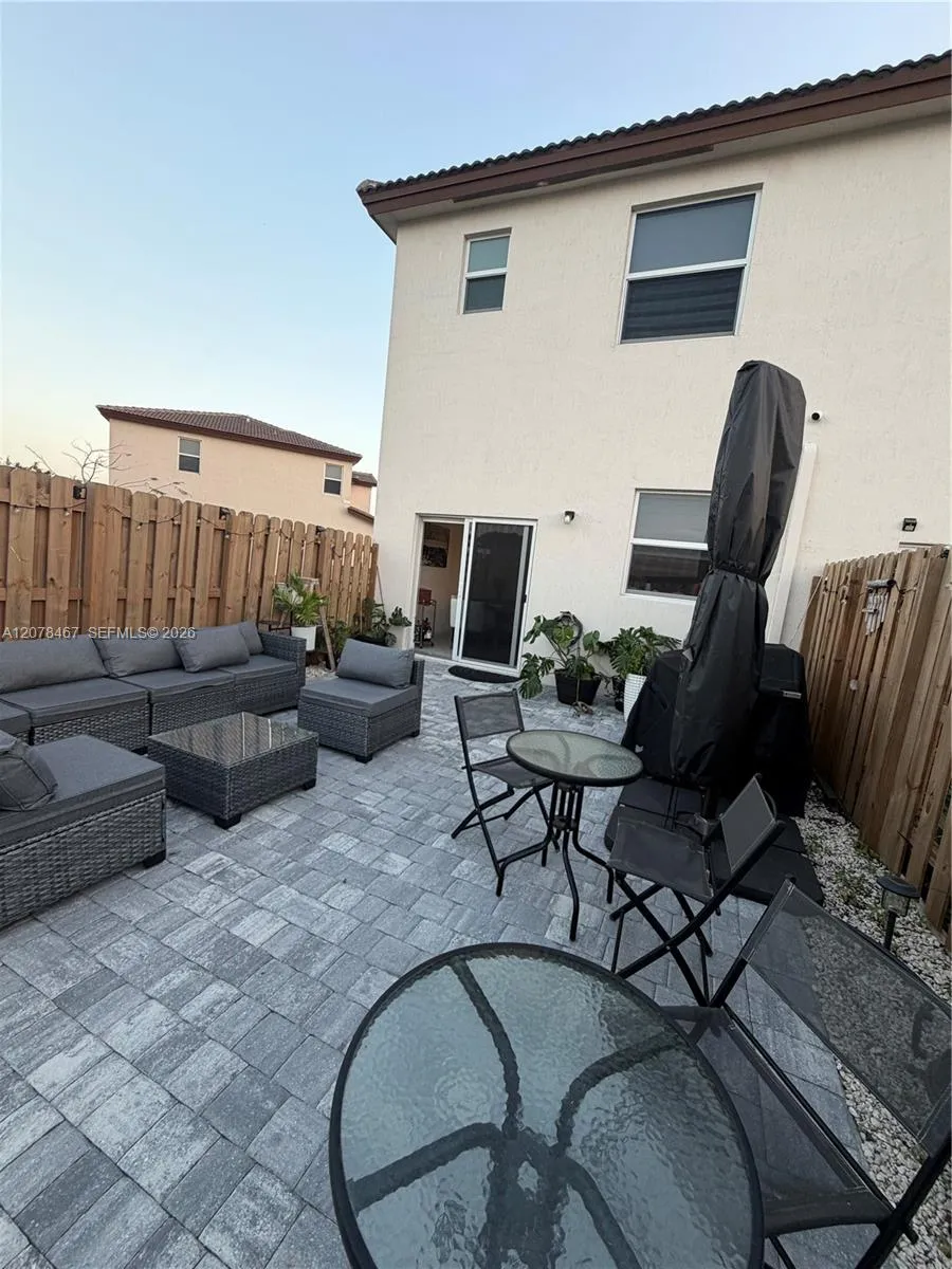2371 NW 122nd Ter Miami, FL 33167