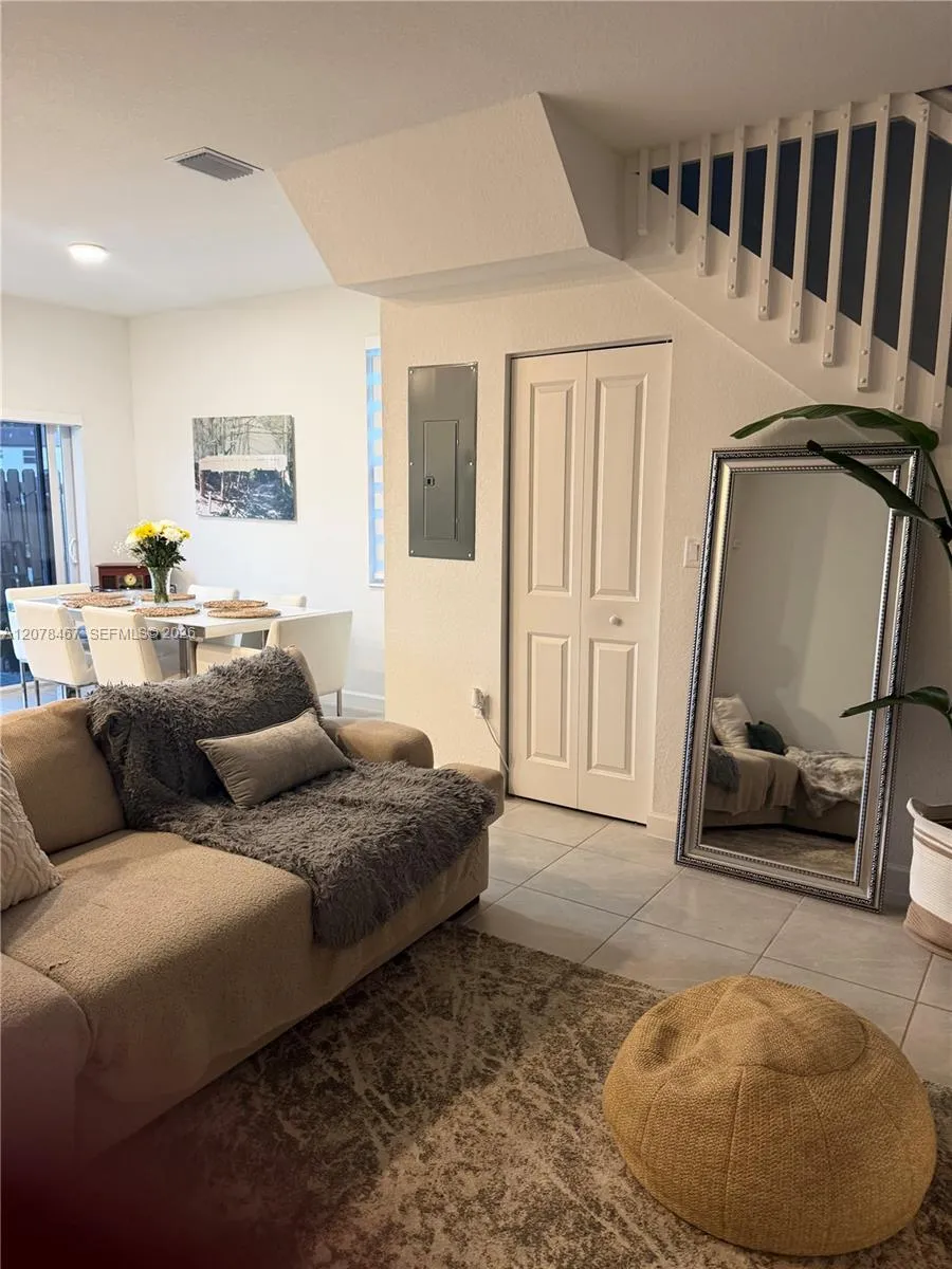 2371 NW 122nd Ter Miami, FL 33167