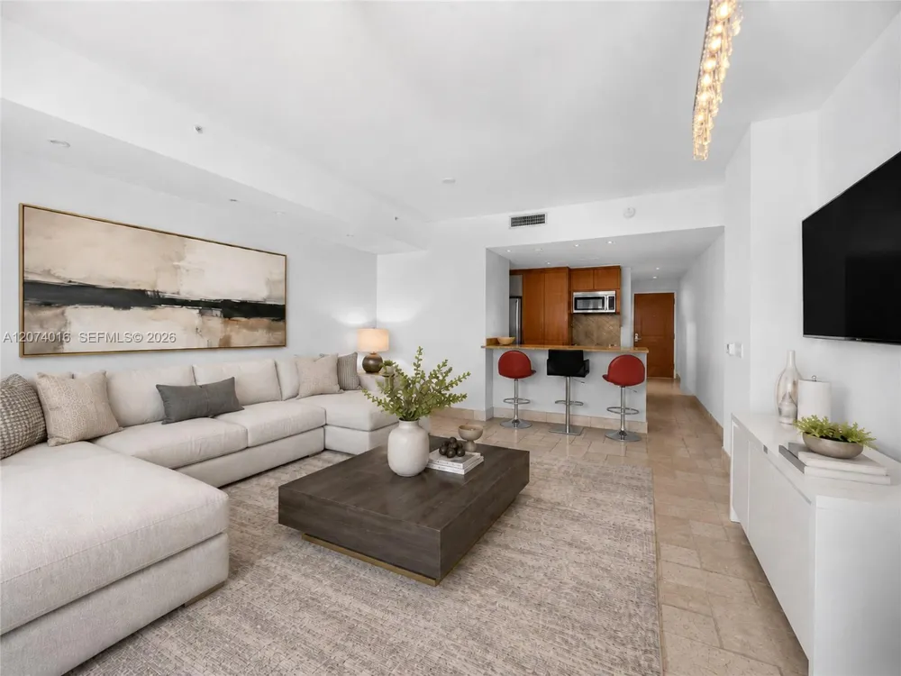 50 S Pointe Dr #504 Miami Beach, FL 33139