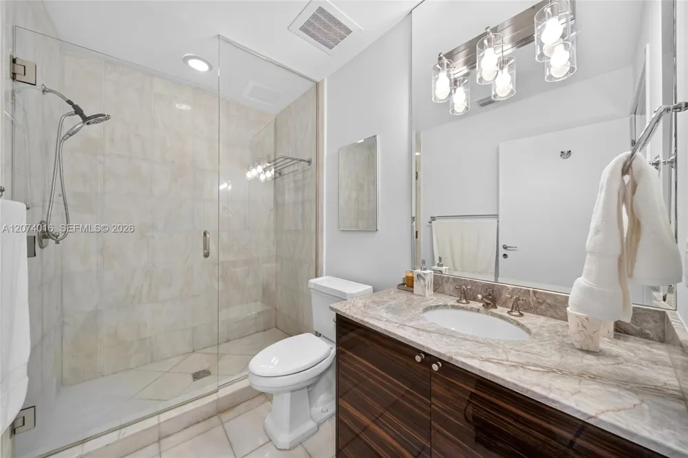 50 S Pointe Dr #504 Miami Beach, FL 33139