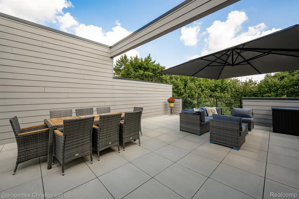 108 CENTER Cove Northville City, MI 48167