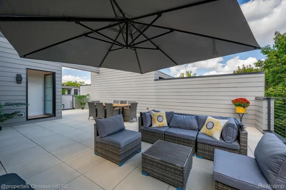 108 CENTER Cove Northville City, MI 48167