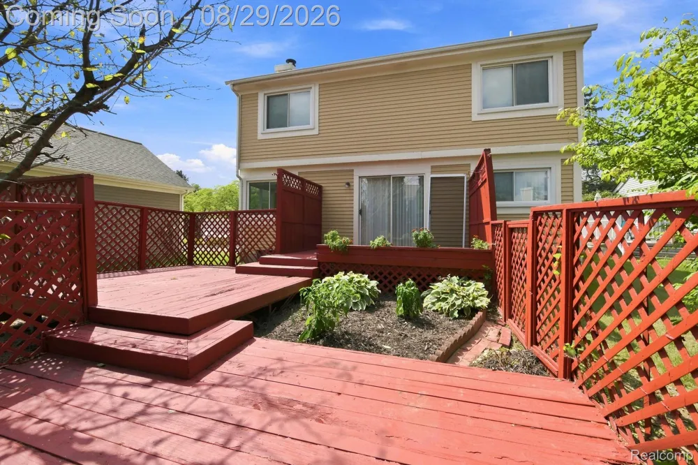 456 Farmridge Court Rochester Hills City, MI 48307