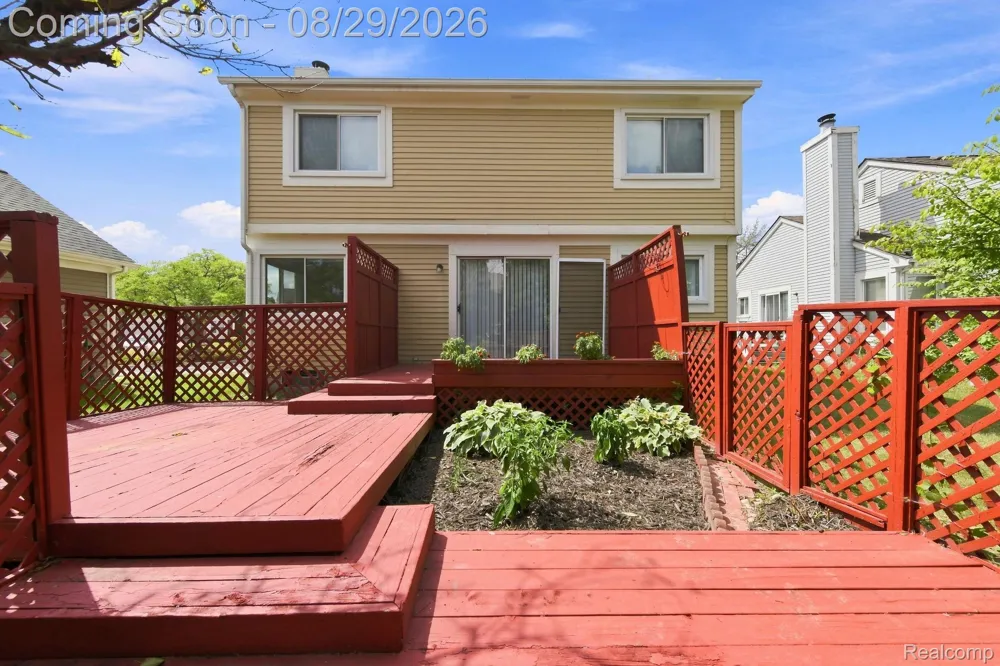 456 Farmridge Court Rochester Hills City, MI 48307