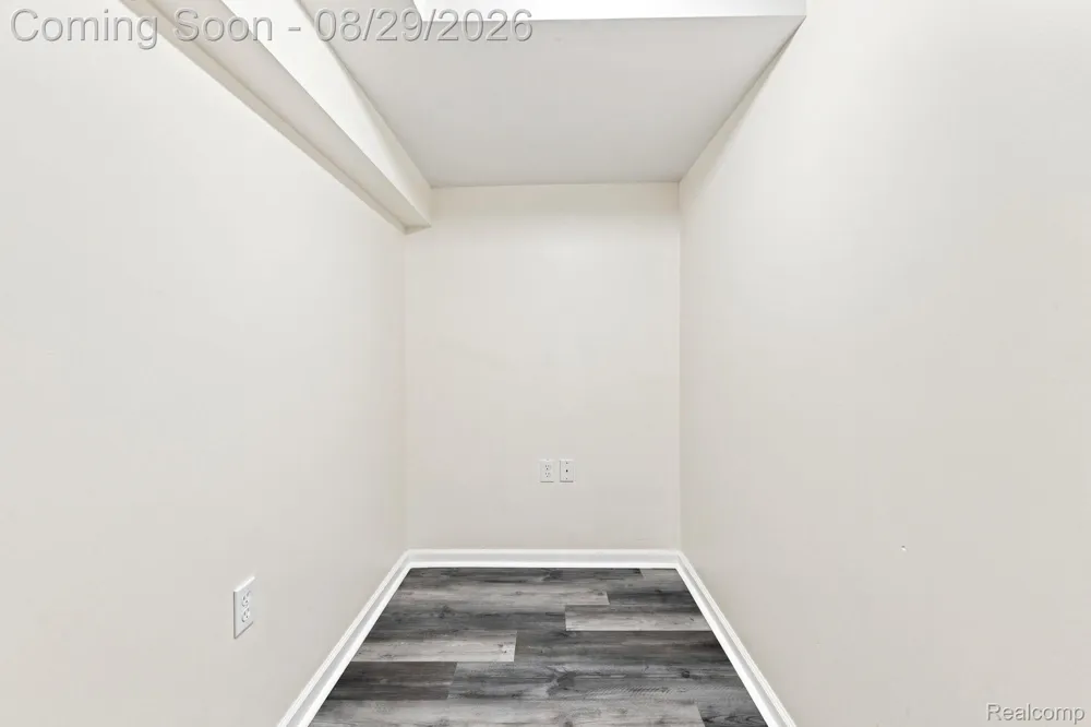 456 Farmridge Court Rochester Hills City, MI 48307