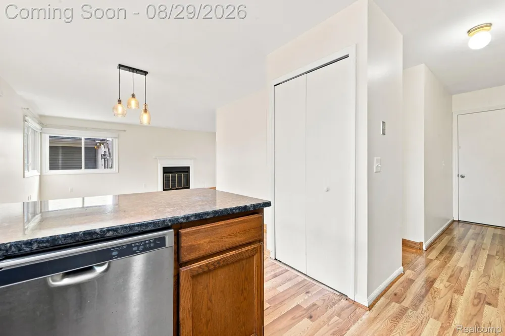 456 Farmridge Court Rochester Hills City, MI 48307