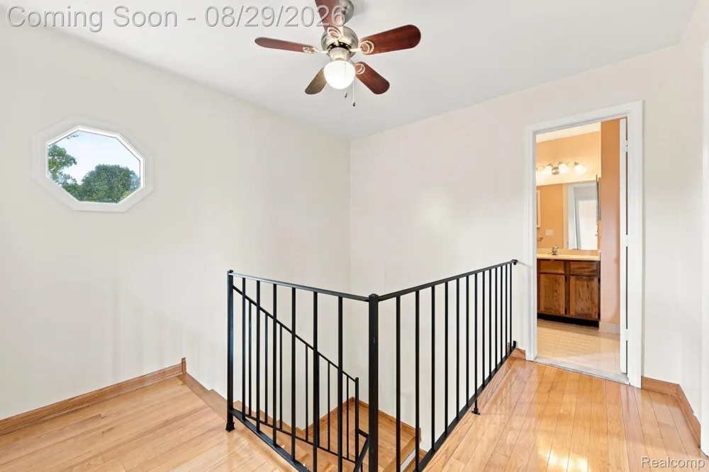 456 Farmridge Court Rochester Hills City, MI 48307