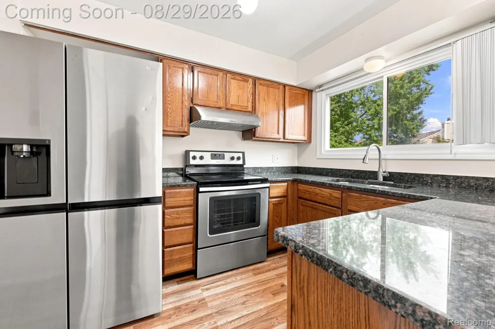 456 Farmridge Court Rochester Hills City, MI 48307