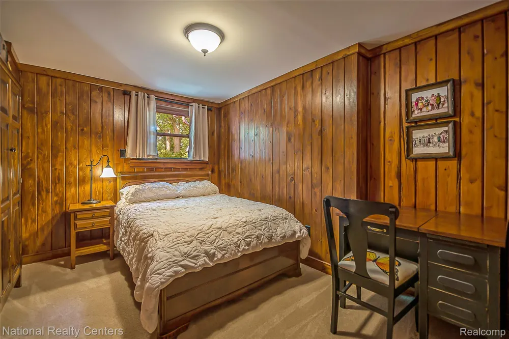 3847 Jackson Boulevard White Lake Charter Township, MI 48383
