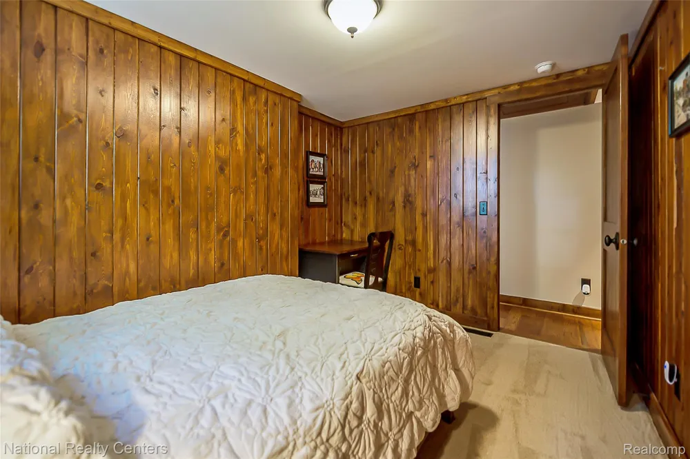 3847 Jackson Boulevard White Lake Charter Township, MI 48383