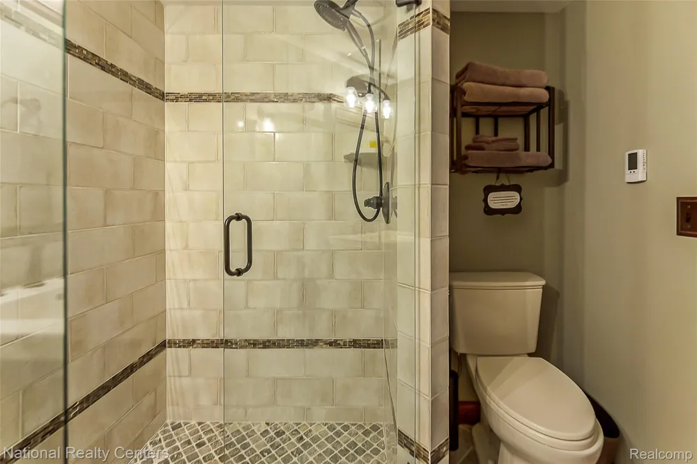 3847 Jackson Boulevard White Lake Charter Township, MI 48383