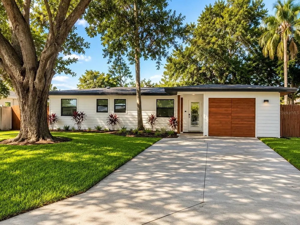 4460 EMERALD RIDGE DRIVE Sarasota, FL 34233