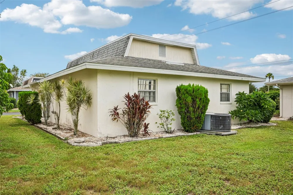 704 RADFORD PLACE Sun City Center, FL 33573