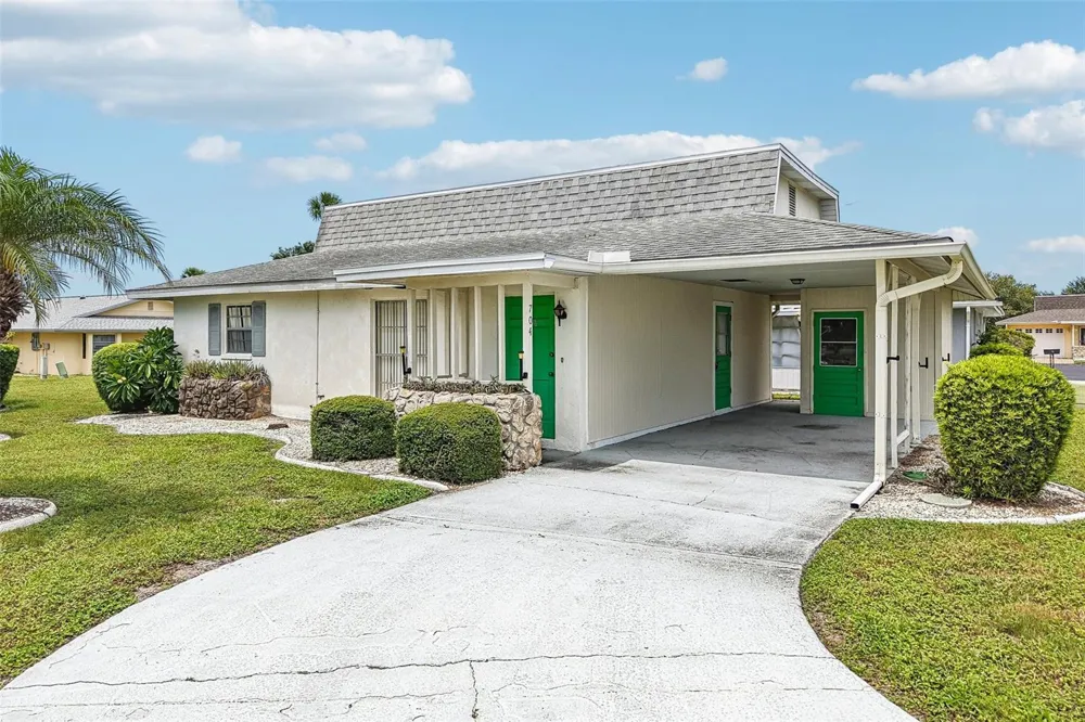 704 RADFORD PLACE Sun City Center, FL 33573