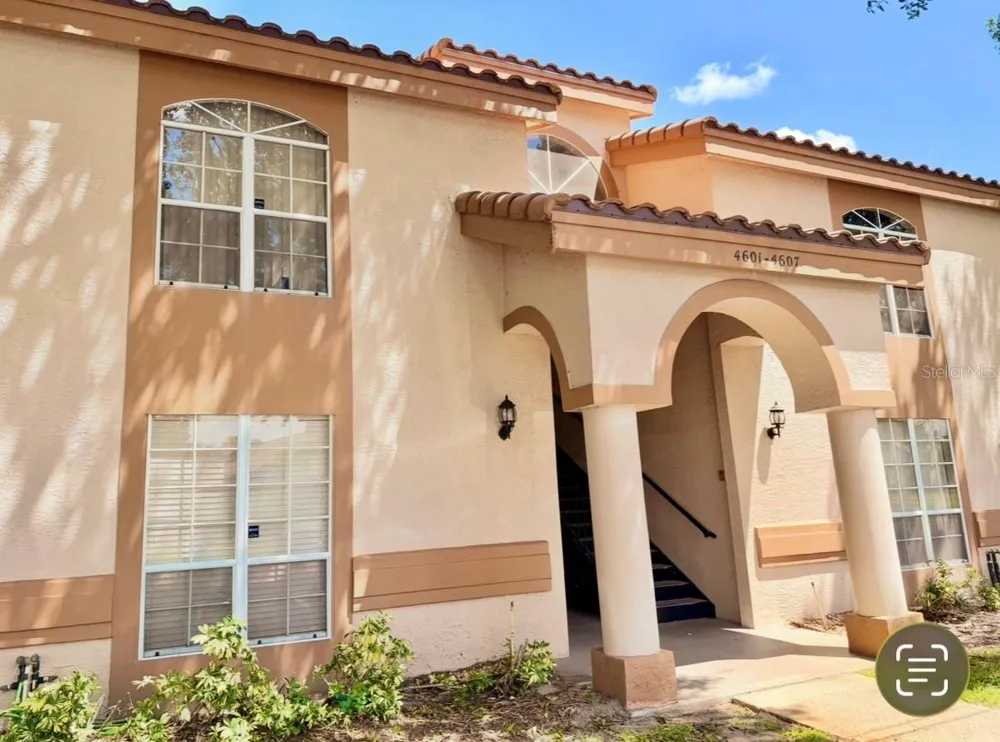 4607 GATE PLACE #202 Orlando, FL 32811