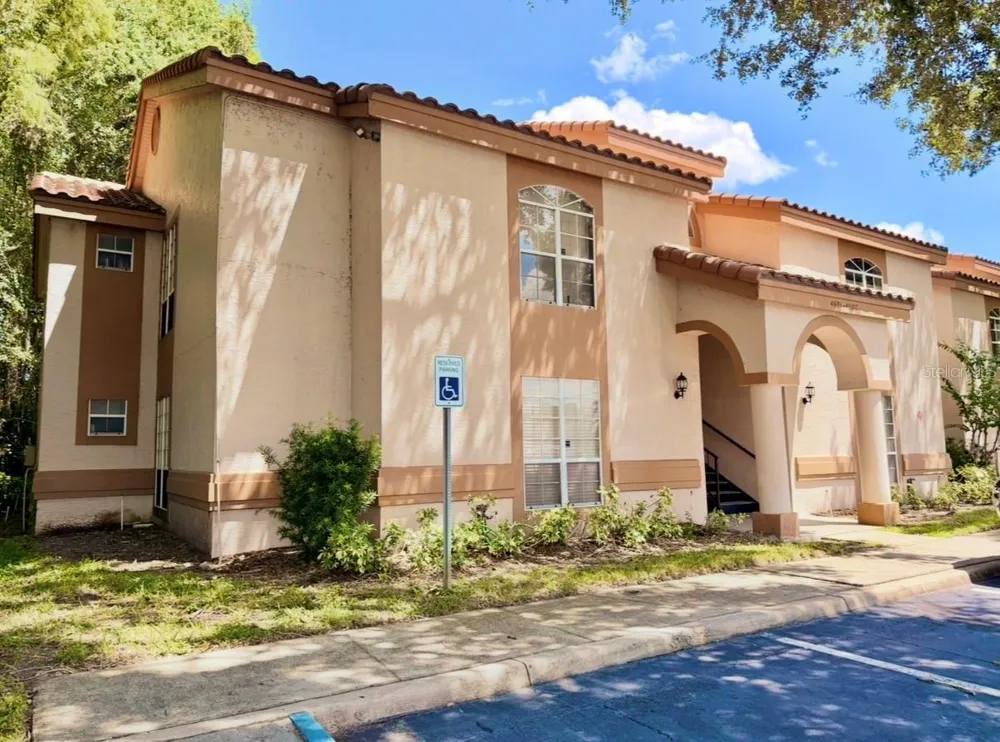 4607 GATE PLACE #202 Orlando, FL 32811