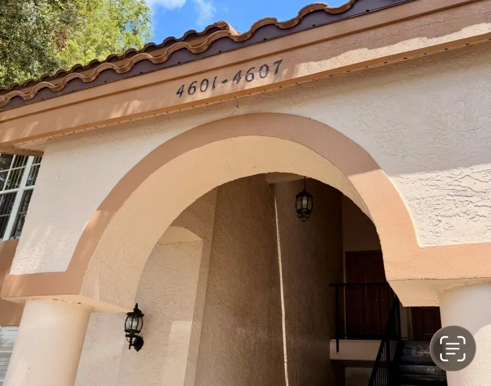 4607 GATE PLACE #202 Orlando, FL 32811