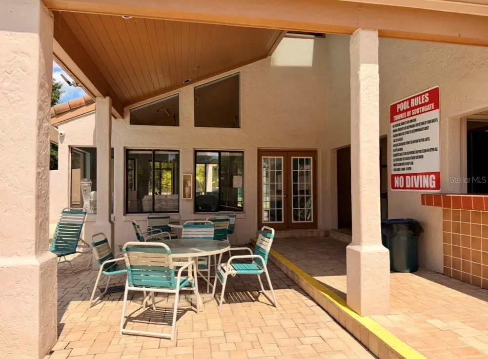 4607 GATE PLACE #202 Orlando, FL 32811