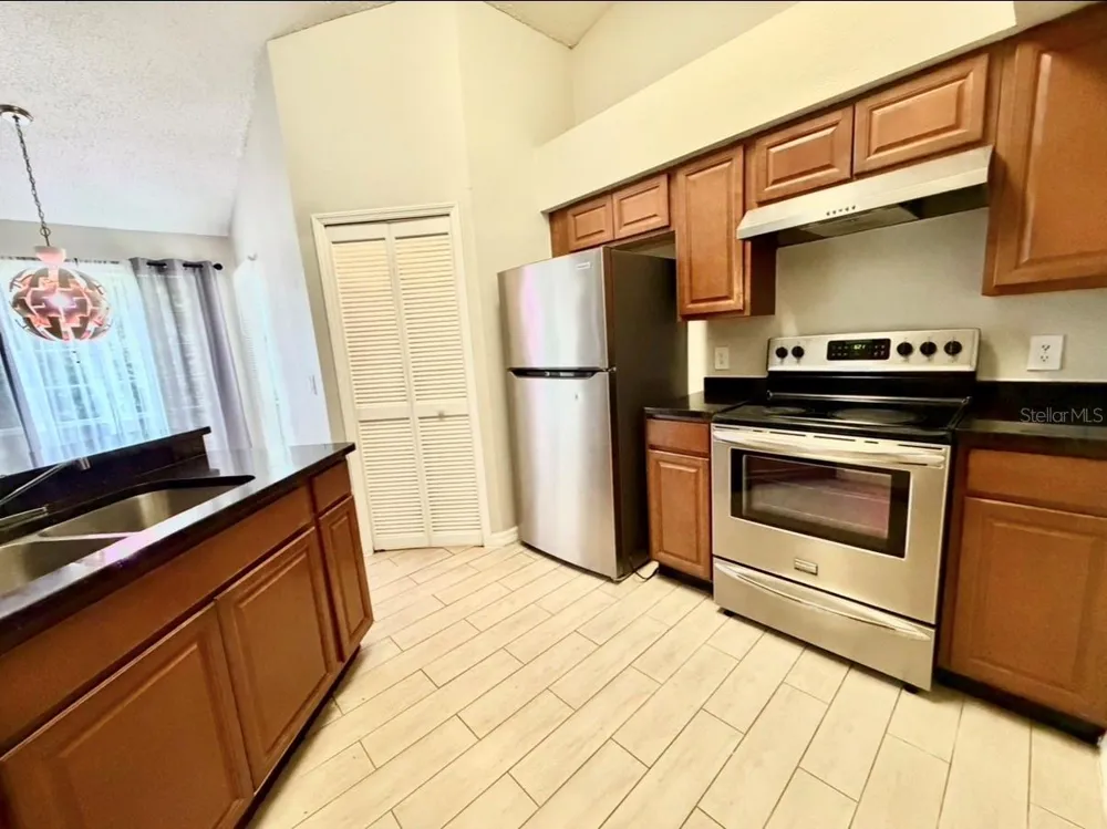 4607 GATE PLACE #202 Orlando, FL 32811