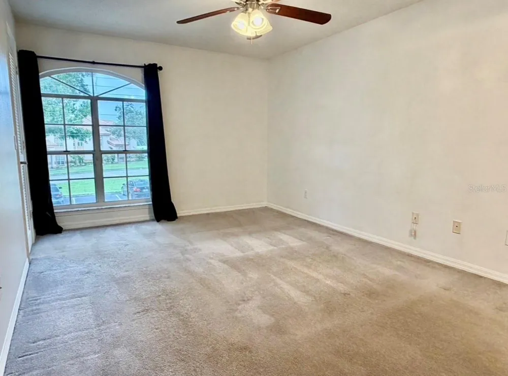4607 GATE PLACE #202 Orlando, FL 32811