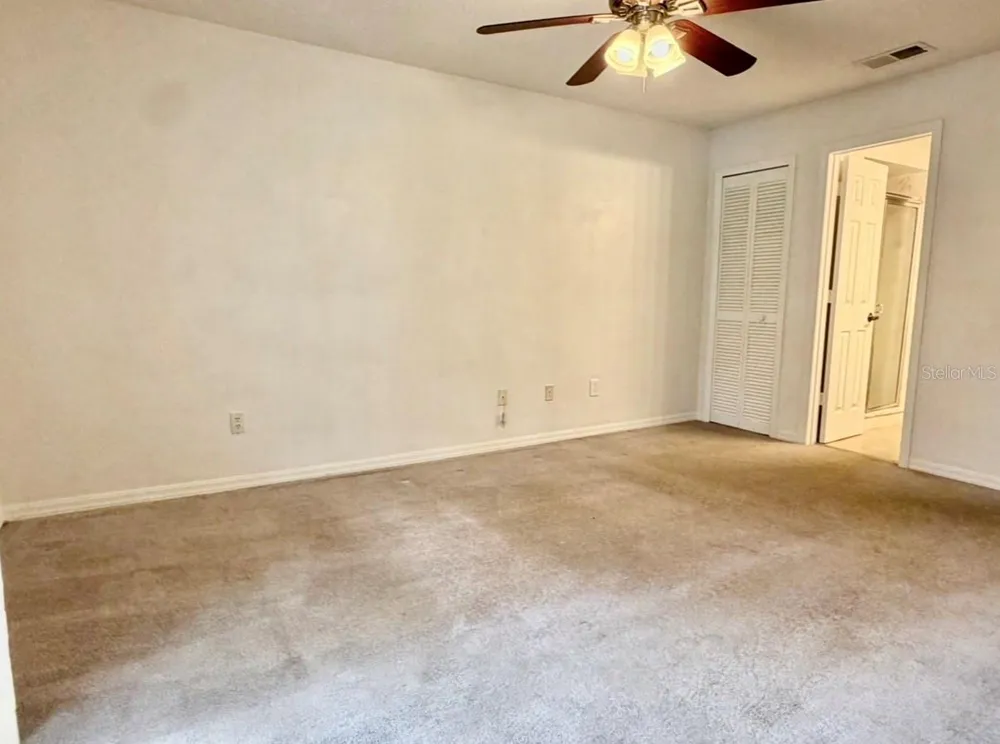 4607 GATE PLACE #202 Orlando, FL 32811