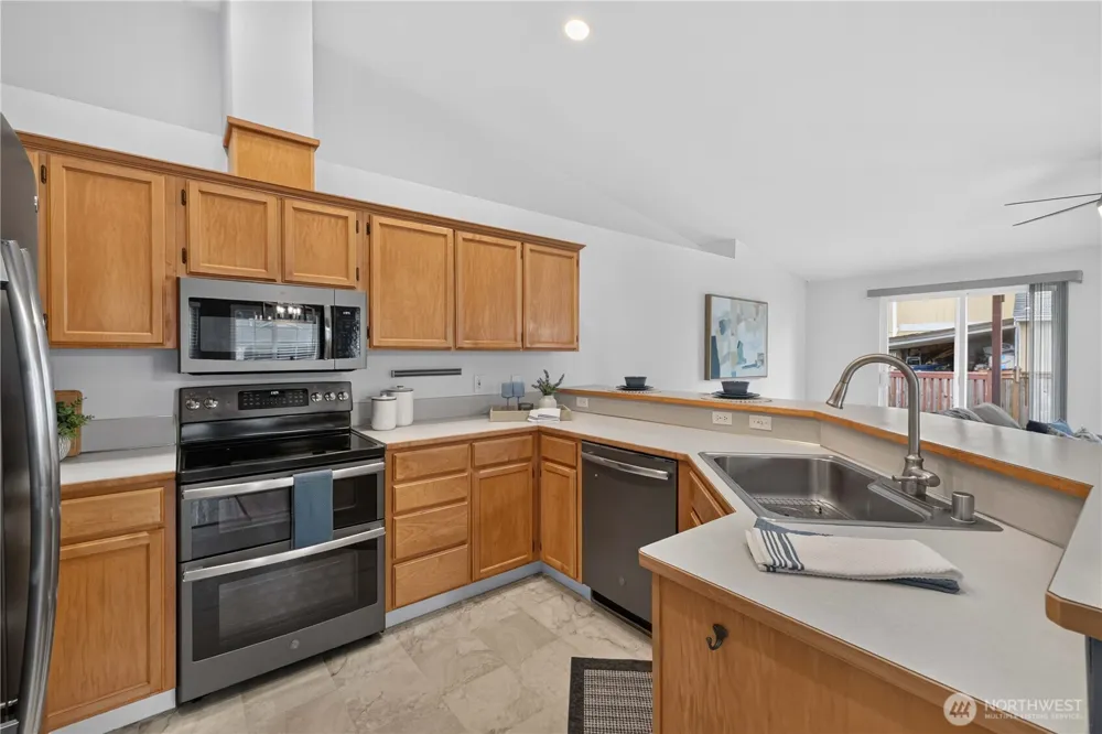 17601 SE 268th Place Covington, WA 98042