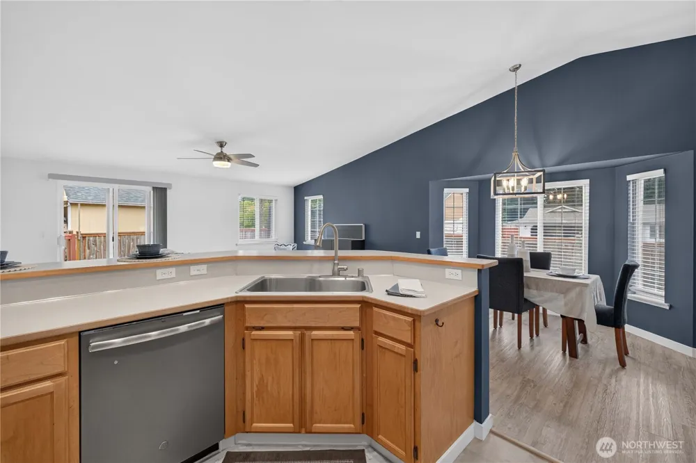 17601 SE 268th Place Covington, WA 98042